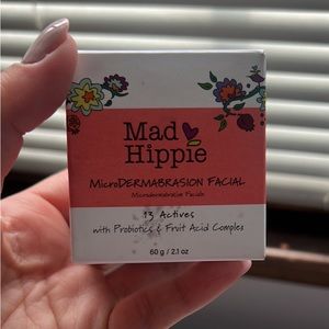 NEW Mad Hippie Microdermabrasion Facial